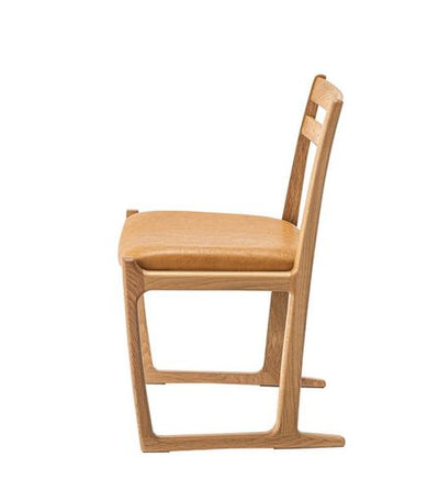 チェア チェア ダイニングチェア チェアー イス 椅子 いす おしゃれ かわいい カフェ風 シンプル モダン ナチュラル デザイン 座り心地 レトロ オーク 合皮